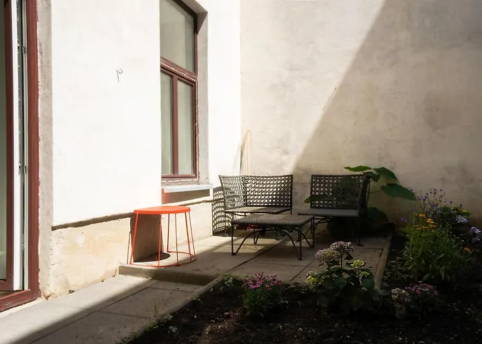 Chic Newly-renovated Steps From Subway In Vienna's Hernals District * Βιέννη